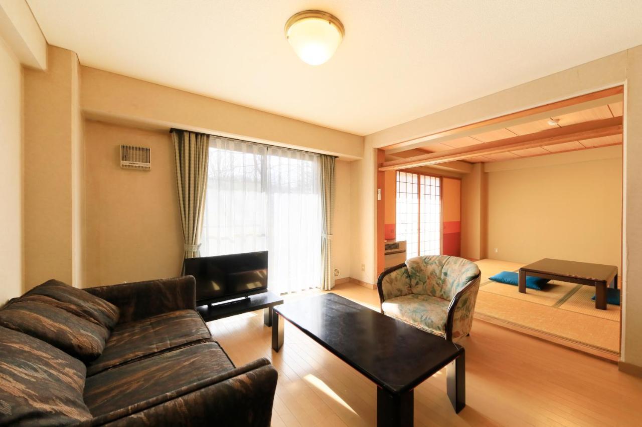 Kishutetsudo Karuizawa Hotel Цумагой Екстериор снимка