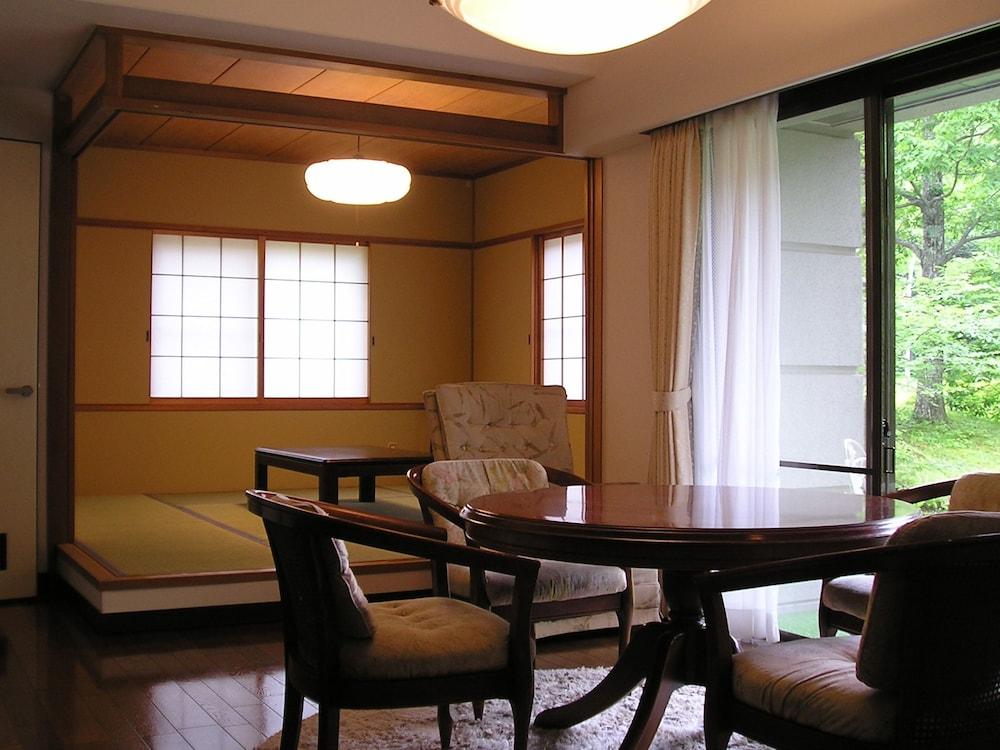 Kishutetsudo Karuizawa Hotel Цумагой Екстериор снимка